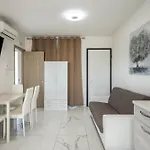 Apartment Planet 404 *